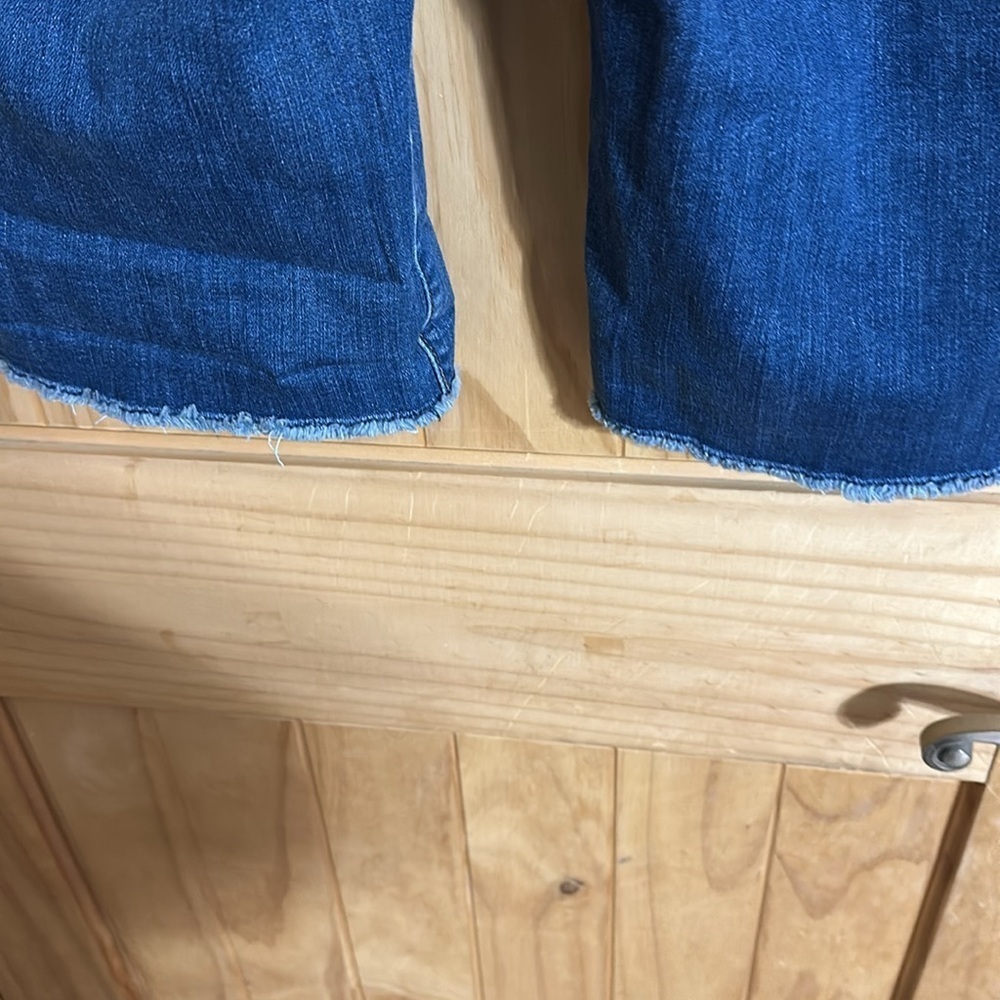 LOFT Women's cutoff Blue Denim Jeans - Picture 3 of 4
